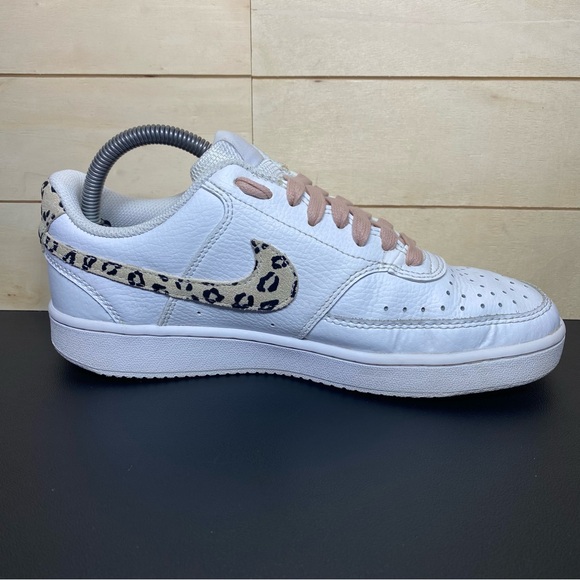 Nike Court Vision Leopard Swoosh Women's Size 7.5 Shoes White Leather DD9665-100 - Picture 3 of 11
